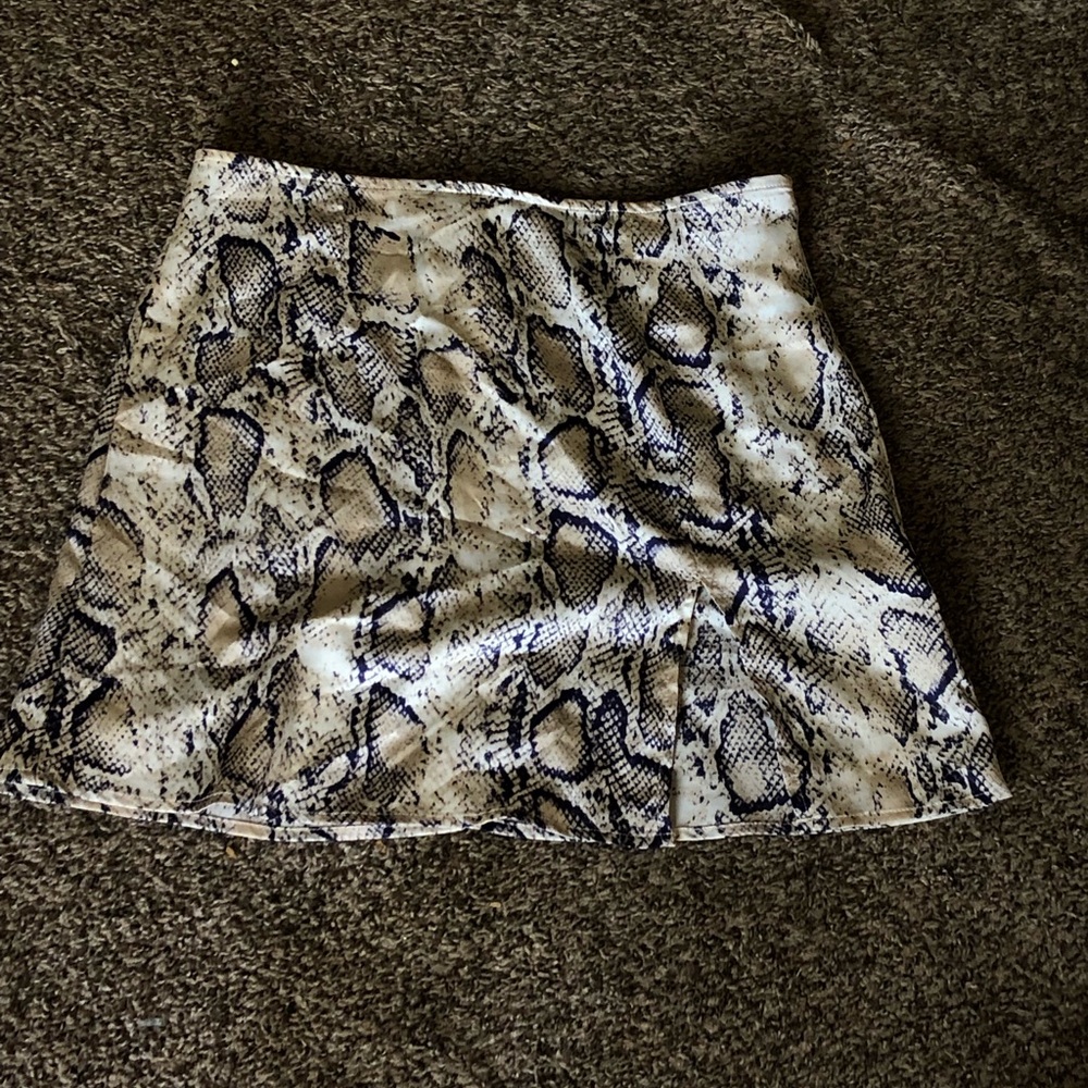 SHEIN SNAKE PRINT SKIRT